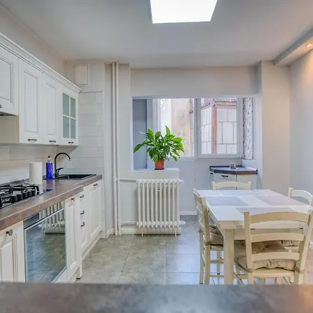 דירה Victoriei Elite Apartments-free Minibar בוקרשט